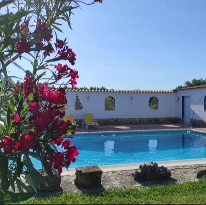 Hostel para 6 pessoas, com Terraço e Jardim e ainda Piscina em Tomar