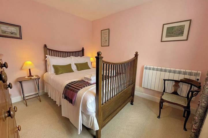 Charming & Cosy Traditional Scottish Cottage - Pass the Keys in Loch Ken, Castle Douglas
