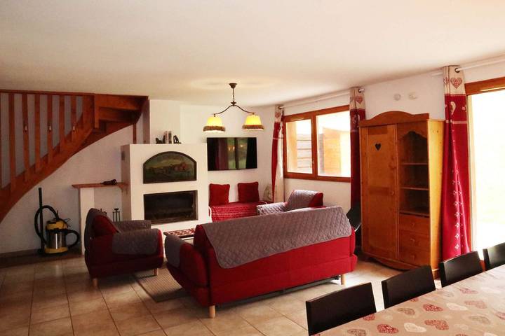 Location de vacances pour 10 personnes, avec Balcon ainsi que Terrasse et Piscine à Les Orres