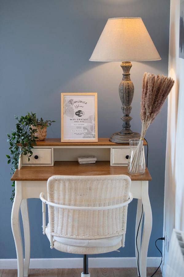 Appartement entier, One-Bedroom Apartment in Pontoise, Val-d'Oise
