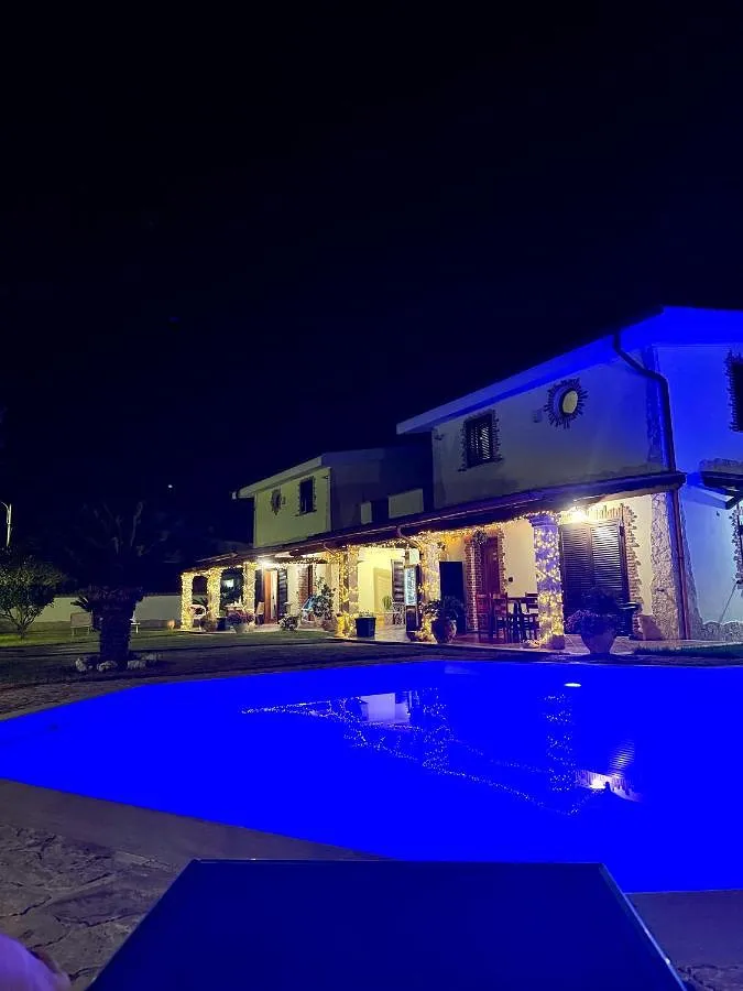 Alojamiento y desayuno para 2 personas, con piscina y piscina para niños además de jardín y jacuzzi, Familias con niños - 1