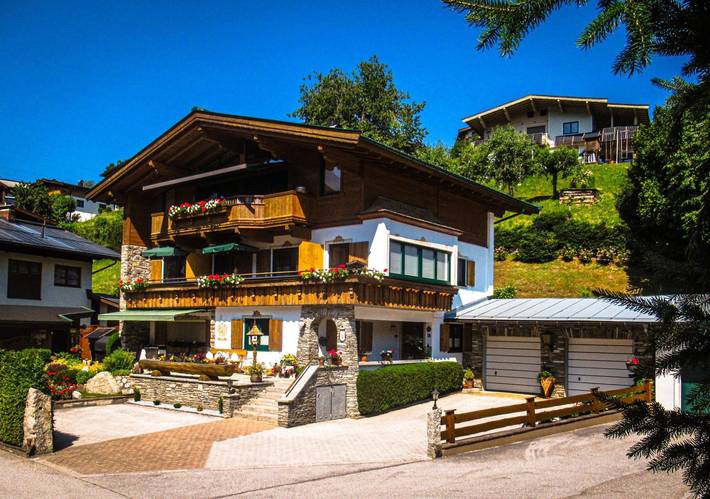 Ferienwohnung für 3 Personen, mit Pool und Garten - 1