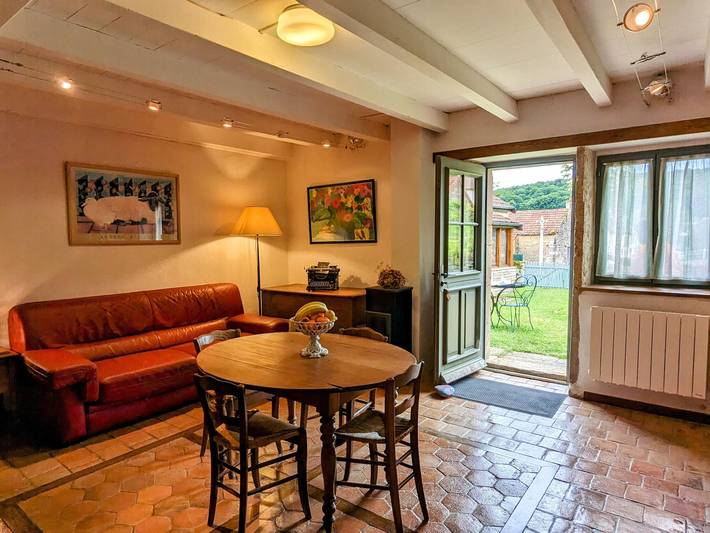 Gîte für 2 Personen, mit Terrasse und Ausblick in Burgund - 4