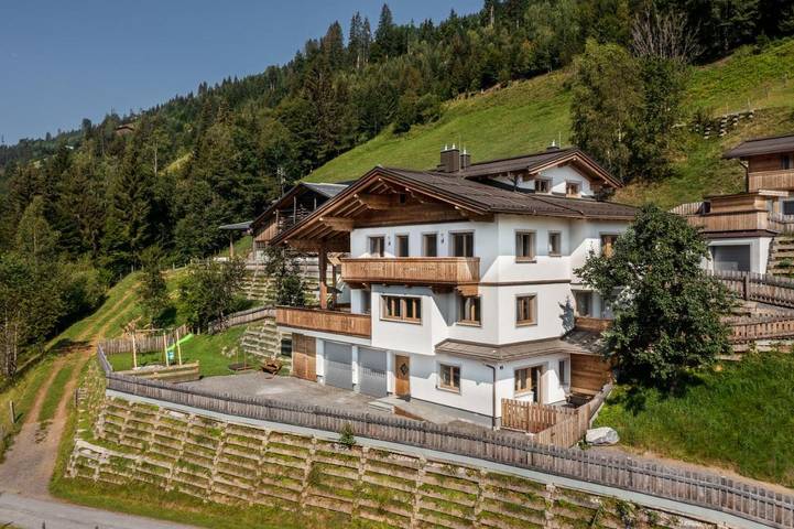 Ferienhaus für 7 Personen, mit Balkon und Terrasse sowie Garten und Sauna in Bischofshofen