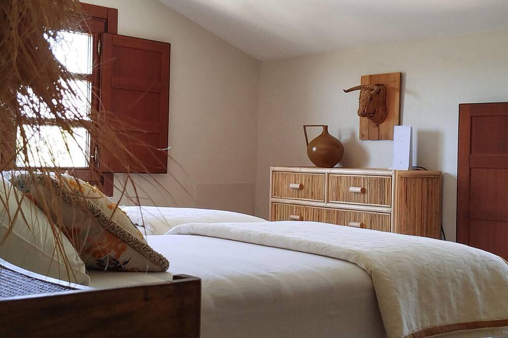 Cozy home in Algatocin with private swimming pool, can be inside or outside in Algatocín, Los Alcornocales