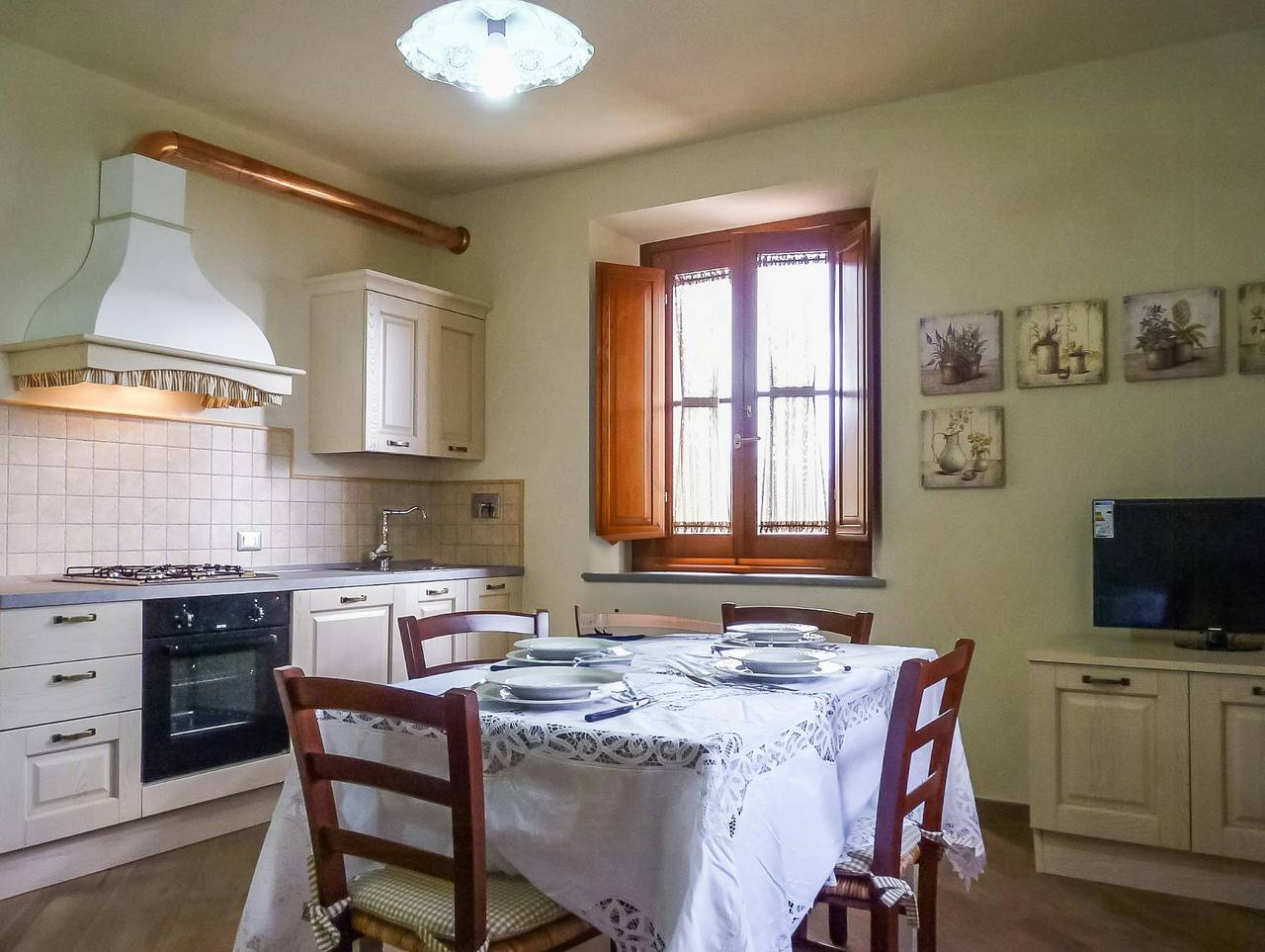 Ganze Wohnung, Wohnung mit Swimmingpool in der Nähe von Vinci in Larciano, Pistoia Provinz