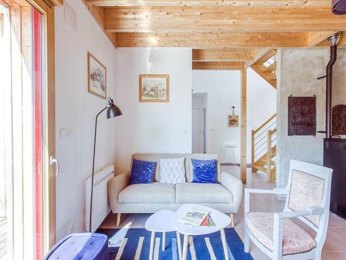 Location de vacances pour 6 personnes, avec terrasse dans Challerange - 2