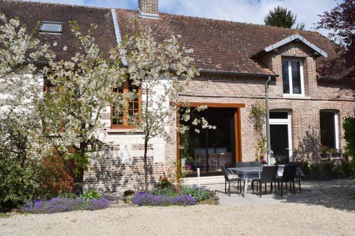 Location de vacances pour 4 personnes, avec jardin à Chennegy - 4