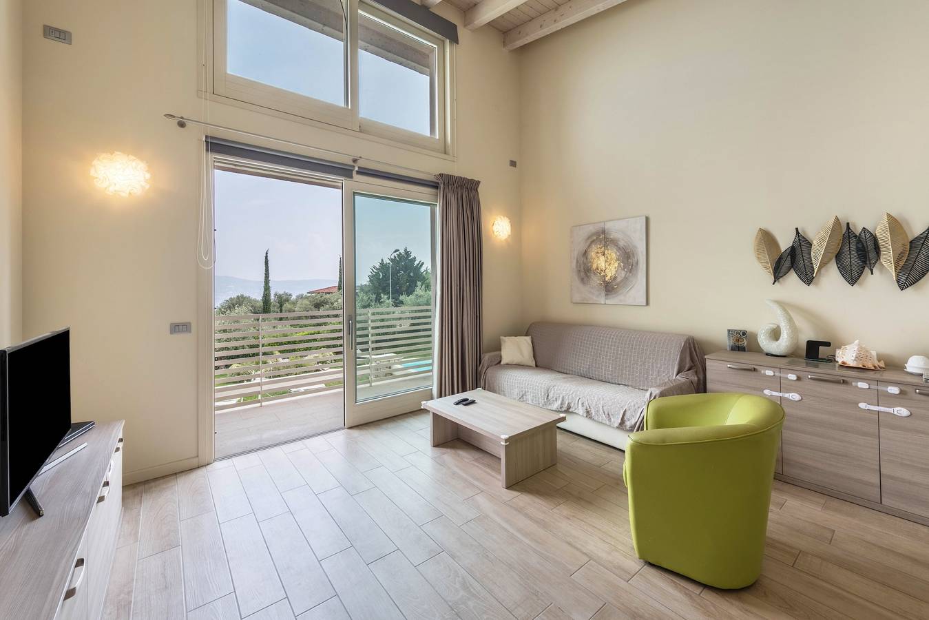 Appartamento intero, Appartamento "Little Paradise Lake Garda" con piscina condivisa e Wi-Fi in Maderno, Toscolano-Maderno