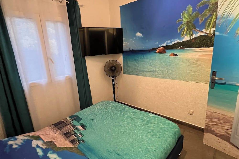 Mini villa F2 tt arredata 42m2 vista mare santa giulia in Santa Giulia, Porto Vecchio