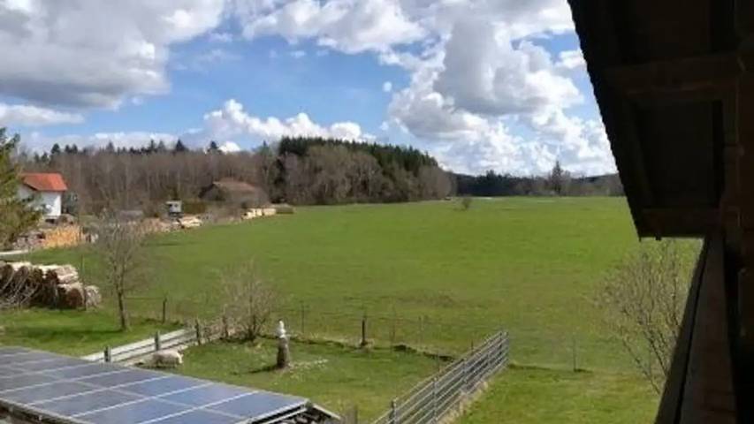 Gîte pour 6 personnes, avec balcon dans Rott