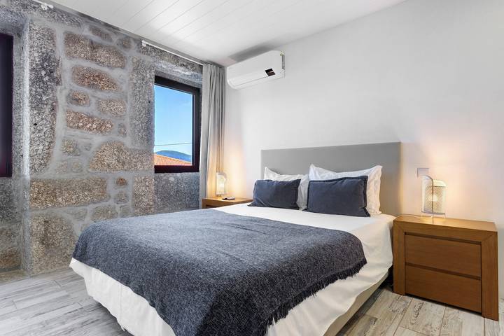 Chambre 'Chambre 14 - Quinta Do Avô' avec vue montagne, Wi-Fi et climatisation in Terras de Bouro, District de Braga