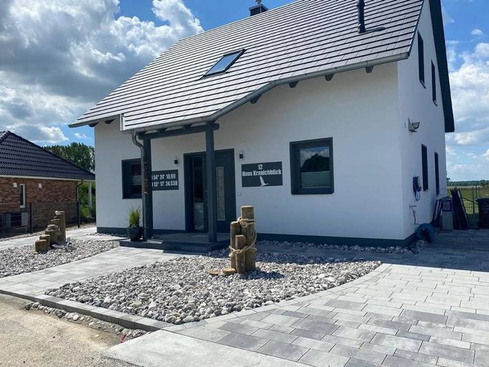 Ferienhaus für 8 Personen, mit Balkon und Terrasse sowie Garten und Sauna in Dreschvitz
