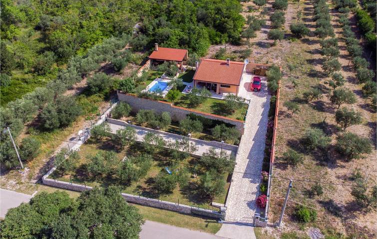 Reizende 2-Zimmer-Wohnung mit Pool und Terrasse in der Nähe der Neretva in Dubrovnik-Neretva