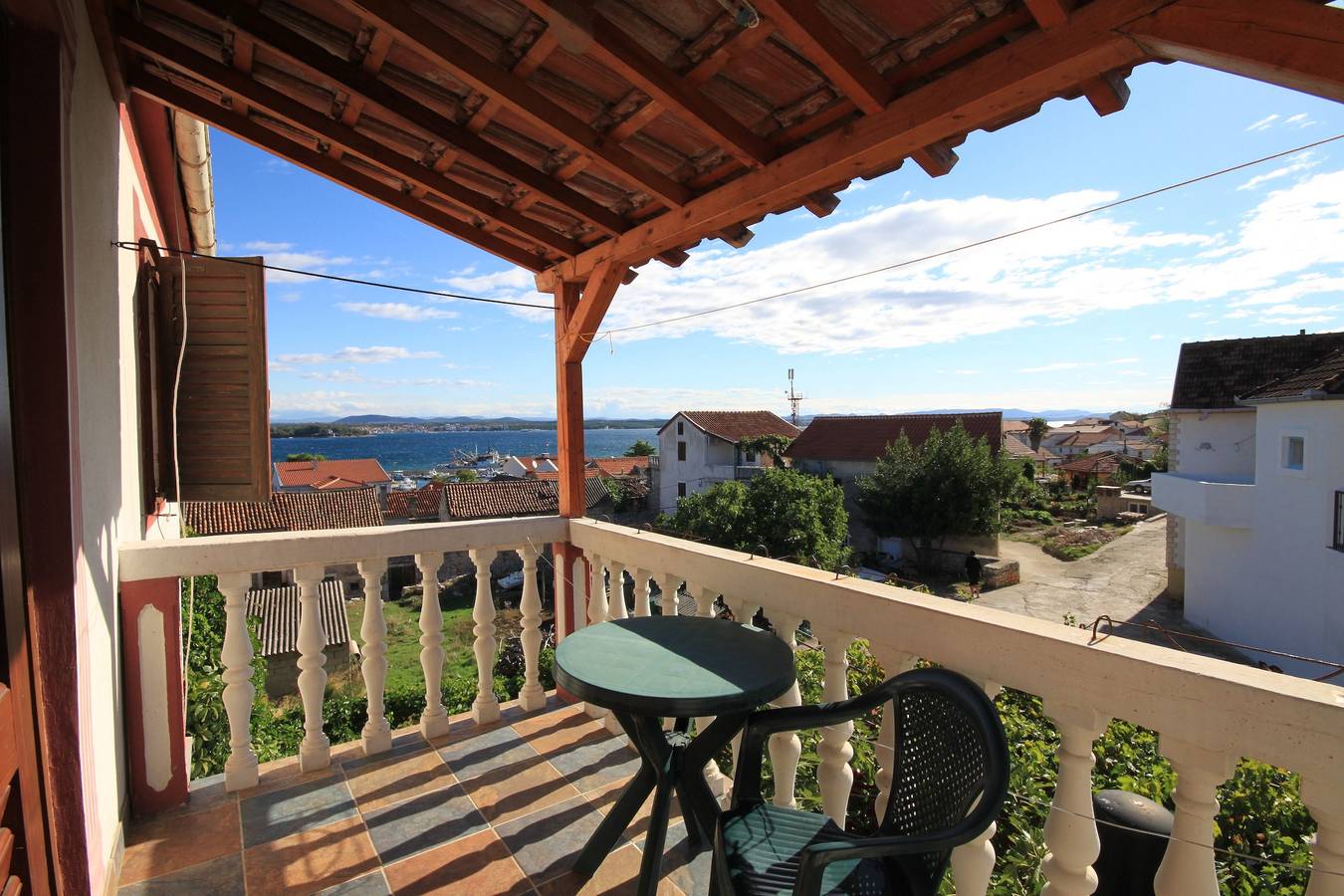 Appartamento vacanze a Pasman a partire da 115€ a notte