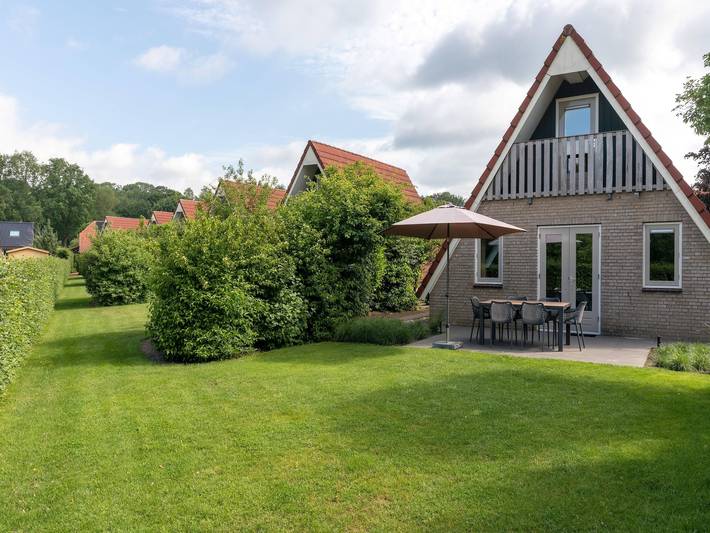 Bungalow voor 6 personen, met tuin en terras, kindvriendelijk in Limburg