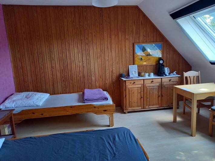 Ferienwohnung für 2 Personen, mit Garten und Pool sowie Sauna und Ausblick