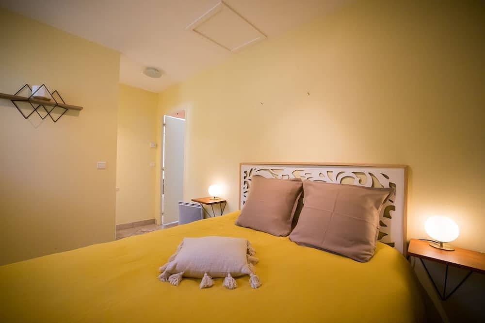 Family gite up to 6P with heated swimming pool in Castillon-du-Gard, Region de Nimes
