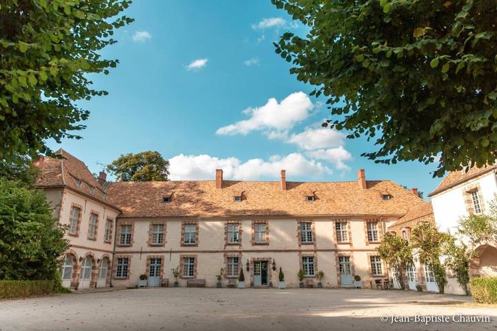 Hôtel pour 4 personnes, avec Terrasse ainsi que Jardin et Vue dans Senlisse - 2