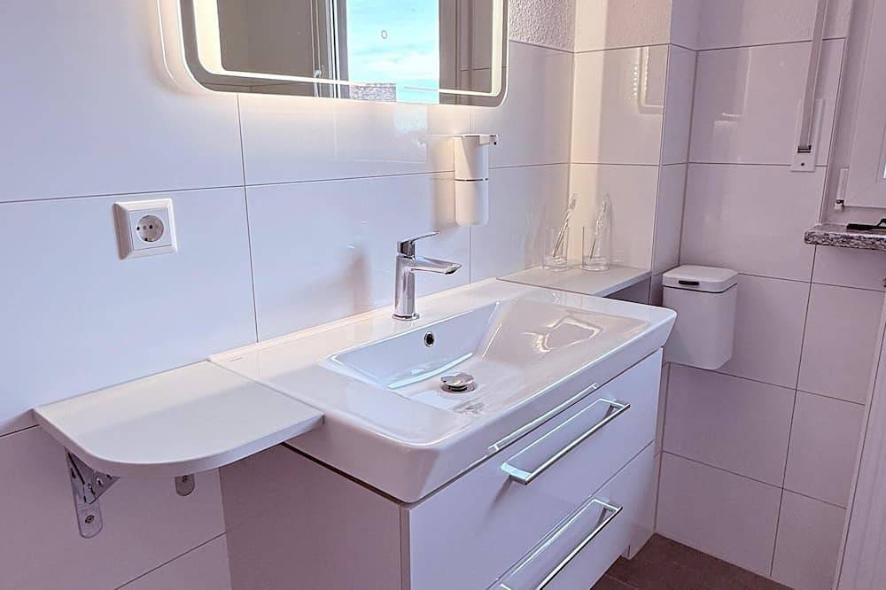 Ganze Wohnung, Gemütliche Ferienwohnung zum relaxen in Gailingen, Hegau