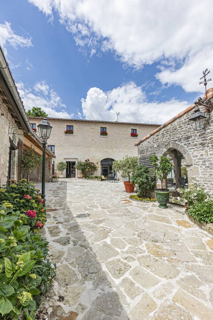 Chambre d’hôte pour 5 personnes à Chauray