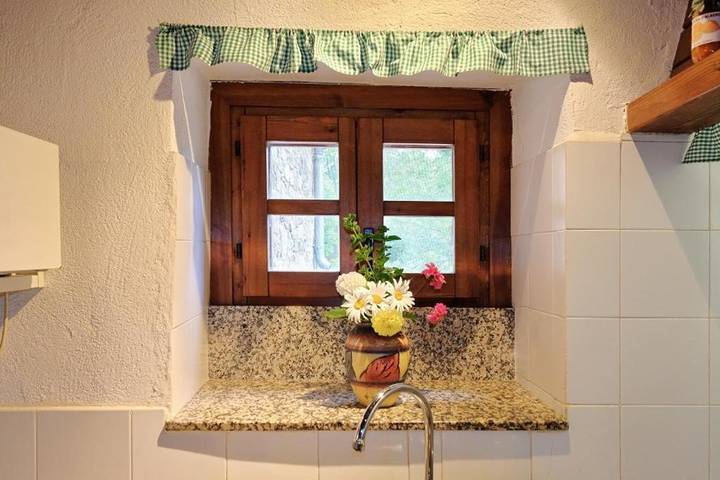 Casa rural para 8 personas, con jardín y terraza, Se admiten mascotas en Ripollès - 3