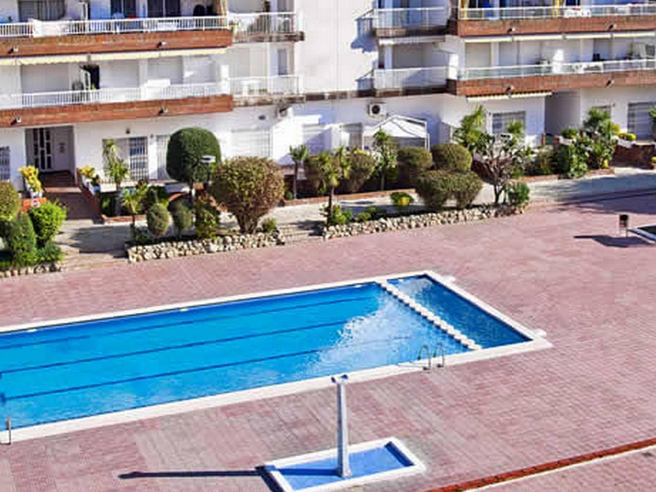 Apartamento vacacional entero, Ap Costas - Lotus / Dos Dormitorios in Els Pins Blanes, Blanes