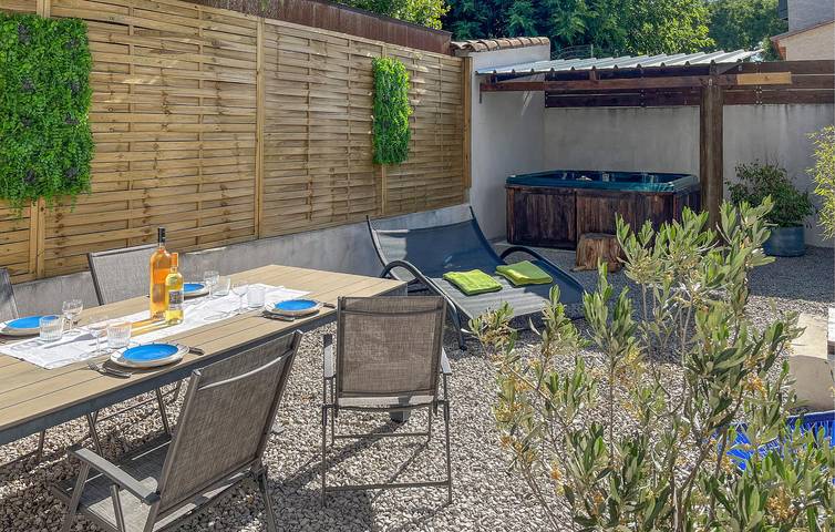 Location de vacances pour 6 personnes, avec terrasse à Salon-de-Provence - 2