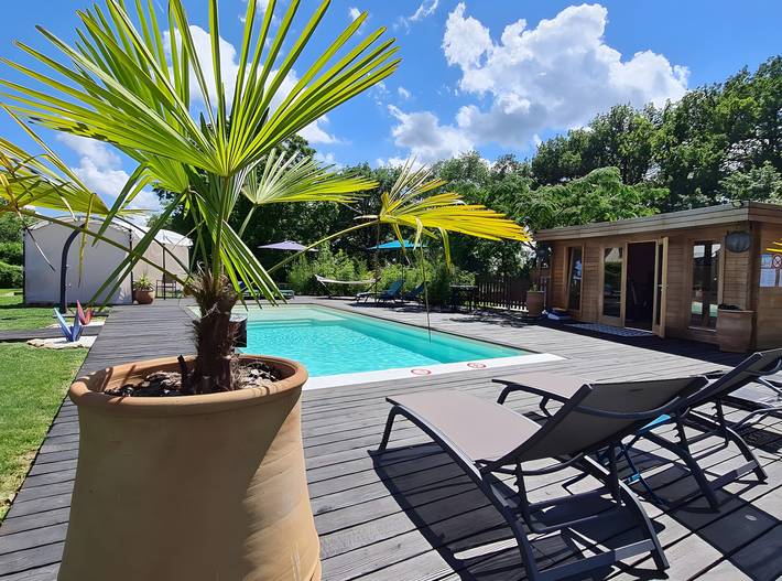 Gîte pour 3 personnes, avec Jacuzzi et Jardin