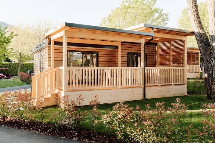 Location de vacances pour 5 personnes, avec piscine ainsi que jardin et bassin pour enfant, adapté aux familles dans Iseo - 3