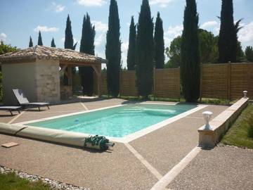 Gîte pour 2 personnes, avec jardin ainsi que piscine et vue à Bagat-en-Quercy