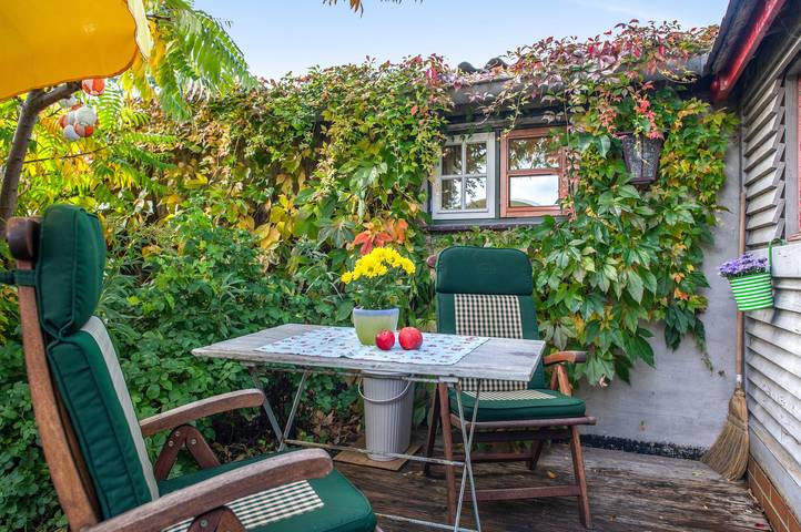 Casa de vacaciones 'Charlottes Landlust' con terraza y jardín privados in Klockenhagen, Ribnitz-Damgarten
