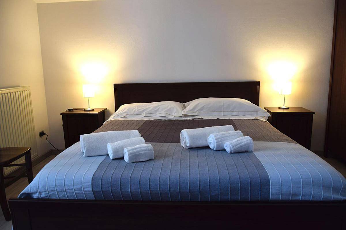 Quadruple Room with Private Bathroom in Belpasso, Etna