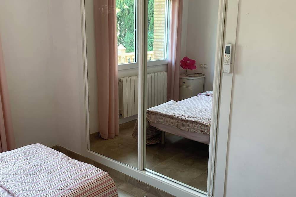 Fabelhafte moderne Villa mit 5 Schlafzimmern im Zentrum von Cabo Roig mit privatem Pool in La Zenia, Cabo Roig