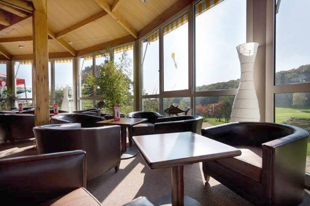 Gîte pour 2 personnes, avec vue ainsi que vue sur le lac et jardin à Rougemont-le-Château - 3