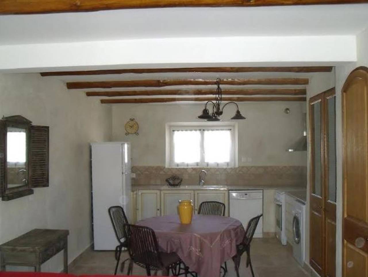 Apartamento entero, Apartamento encantador, Monteux, 70 m², Piscina Compartida in Monteux, Vaucluse