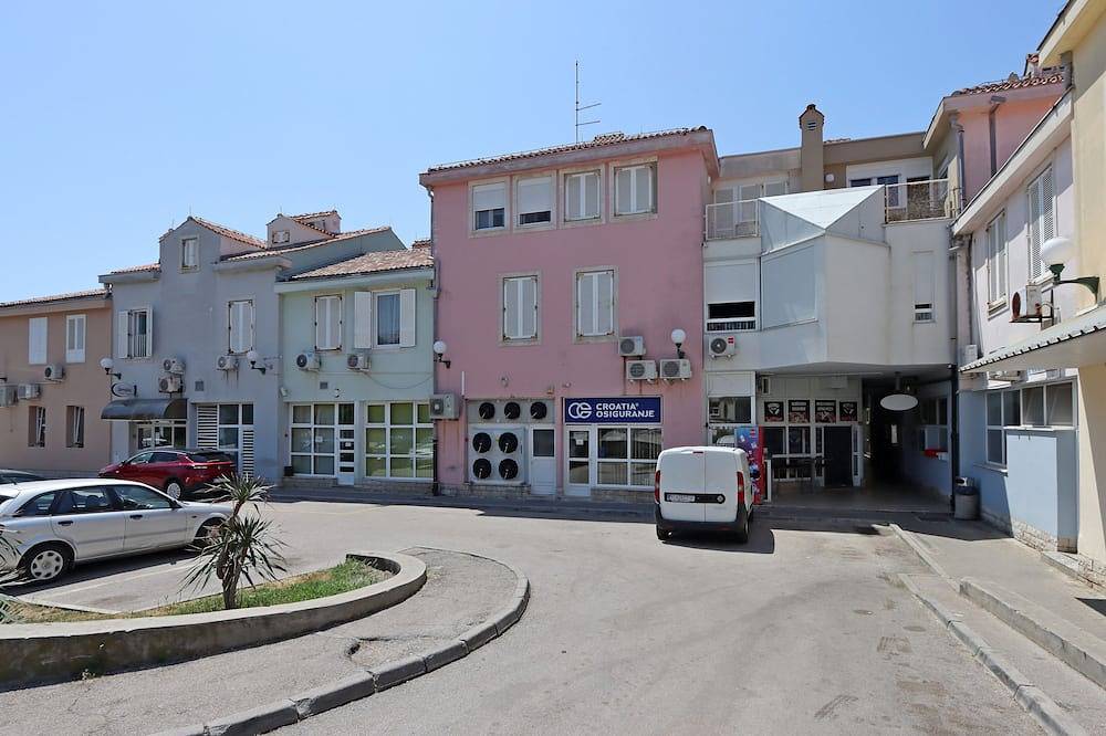 Entire apartment, Studio flat with air-conditioning Palit, Rab (As-19661-a) in Palit, Rab