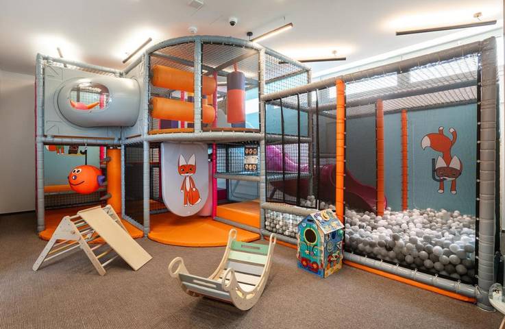 Hôtel pour 3 personnes, avec sauna et jacuzzi ainsi que piscine et balcon à Brno - 2