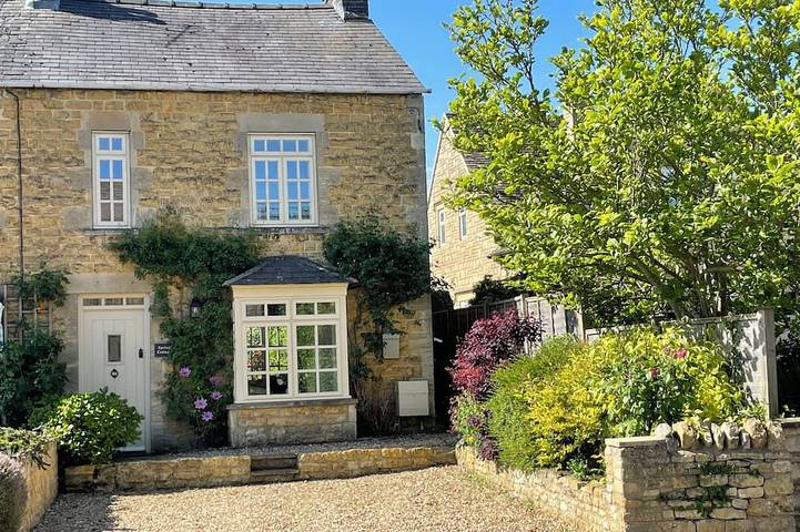 Cottage for 7 people, with garden and terrace, with pets in Bourton-on-the-Water