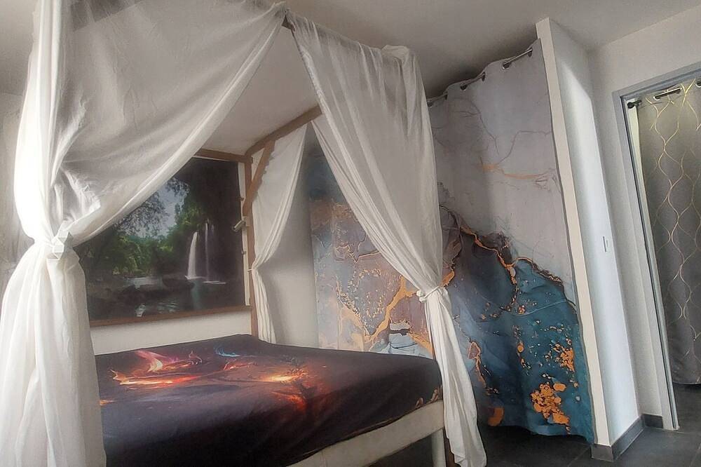 The House Of Happiness in Saint-Paul-et-Valmalle, Región de Lodève