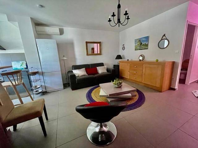 Gîte pour 3 personnes, avec terrasse et vue dans Plage de Trou d'eau - 4