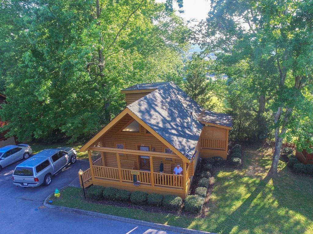 2 Schlafzimmer Blockhaus mit mtn Ansichten in der Nähe von Parkway in Pigeon Forge, Sevier County