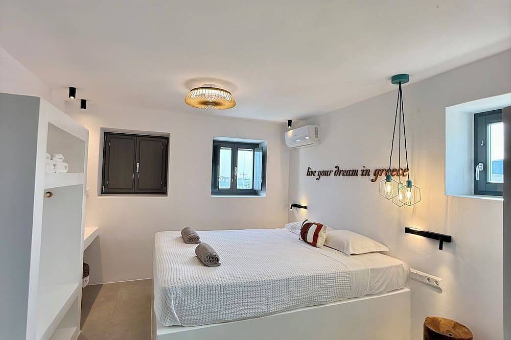 Faragas Hill Oasis Villa in Aliki, Paros