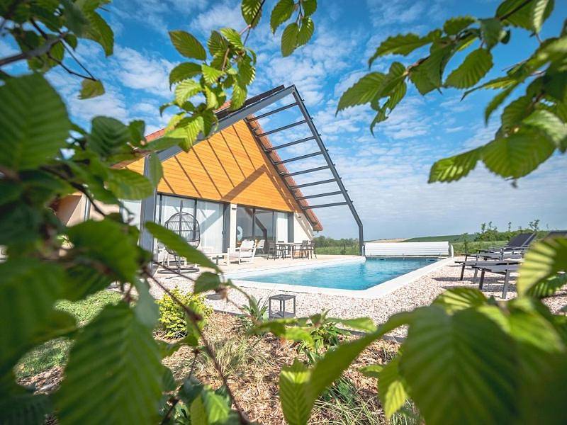 Three-Bedroom Home in Laubressel, Parc naturel régional de la Forêt d'Orient