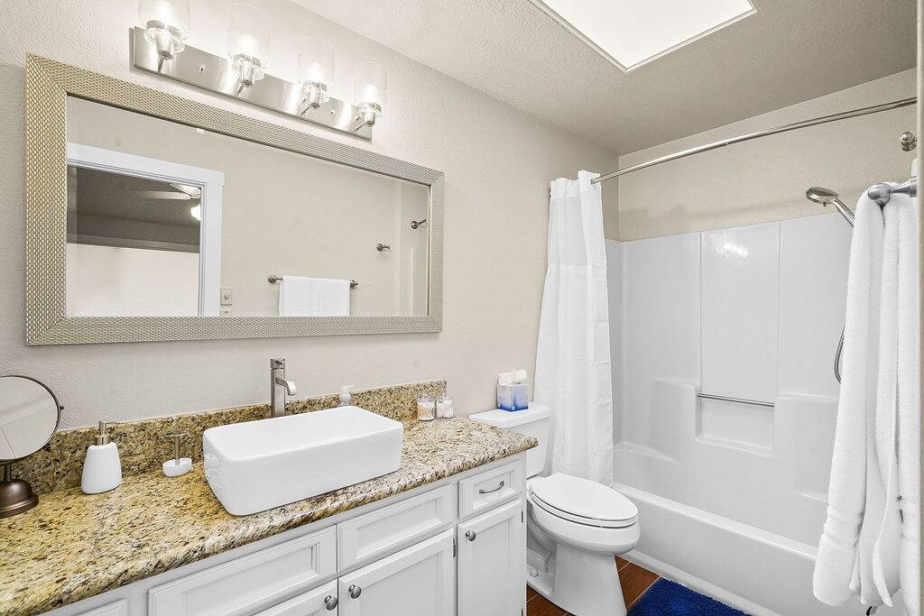 Luxury Modern Mountain Home Oasis, Sleeps 10! in Alto, Ski Apache