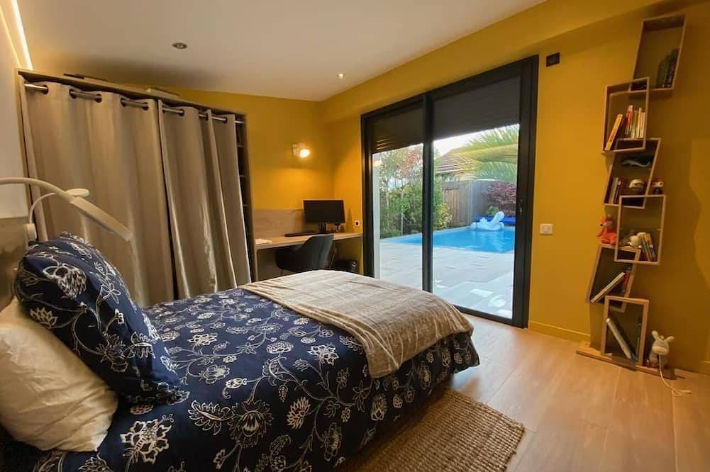 Maison d Architecte à Proximité du Centre Ville in Bruges (Gironde), Bordeaux region