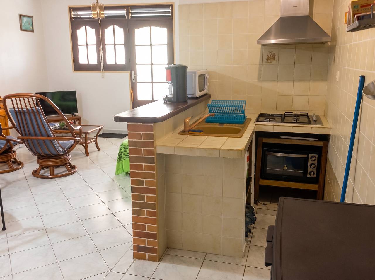 Apartamento entero, Amplio apartamento en Petit Canal - 65 m² - Vista al jardín in Petit-Canal, Guadalupe