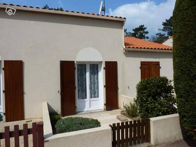 Appartement entier, Duplex Brem Sur Mer Piscine Proximité Plage Parking 5 pers Max in Brem-sur-Mer, Vallée de la Loire