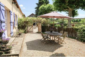 Location De Vacances pour 3 Personnes dans Le Buisson-de-Cadouin, Périgord Pourpre, Photo 1