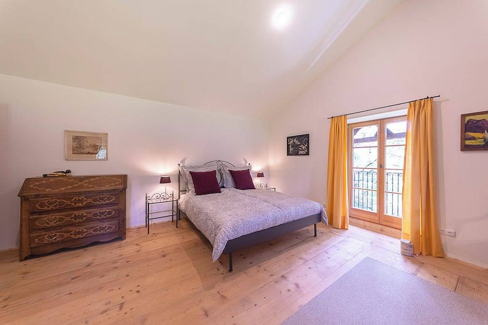 Ferienhaus Nöstlbach - Landhaus mit Garten in Pittenhart, Chiemsee